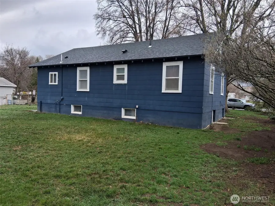 621 Juniper, Oroville, WA 98844 - #3