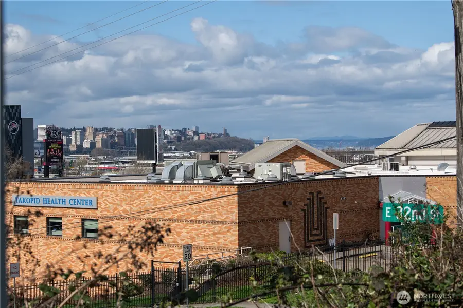 2202 E 32nd Street, Tacoma, WA 98404 - #2