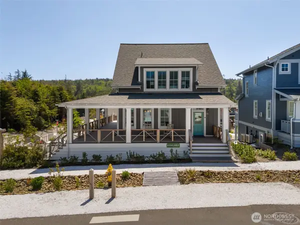 374 Compass Street, Pacific Beach, WA 98571