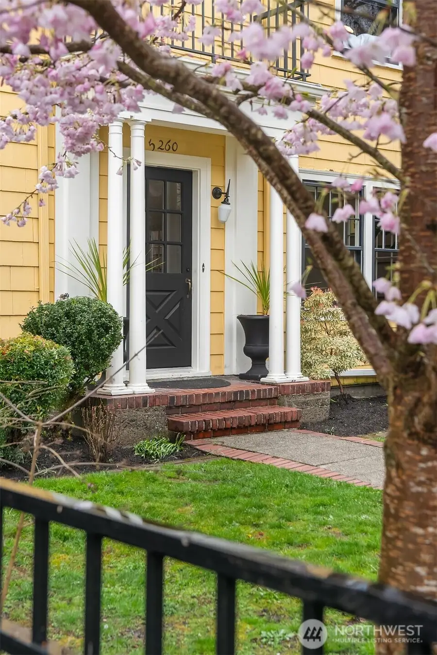 5260 18th Avenue Ne, Seattle, WA 98105 - #3