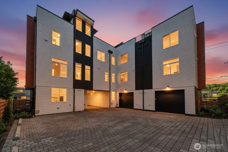 4306 S Holden Street, Seattle, WA 98118 - #2