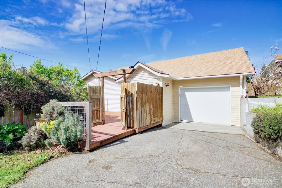 818 Serene View Road, Camano Island, WA 98282 - #2