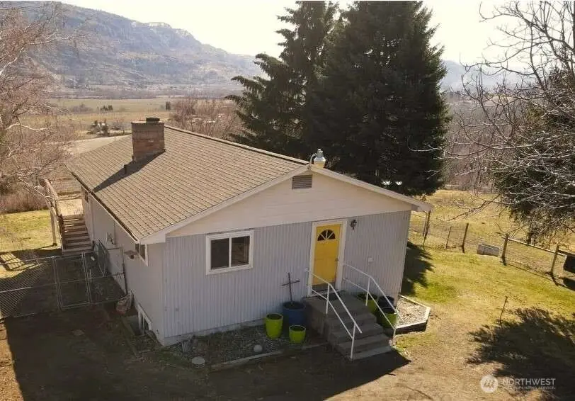 81 Golden Road #B, Oroville, WA 98844 - #2