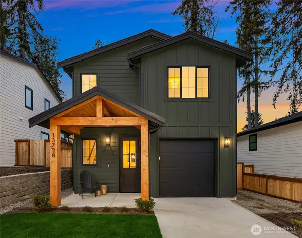 13728 101st Street, Kirkland, WA 98033