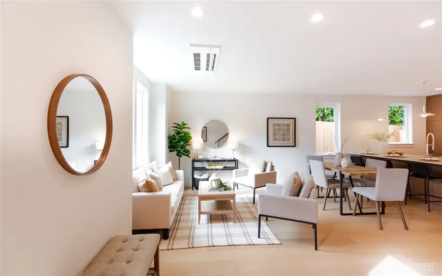 1530 25th Ave, Seattle, WA 98122 - #2