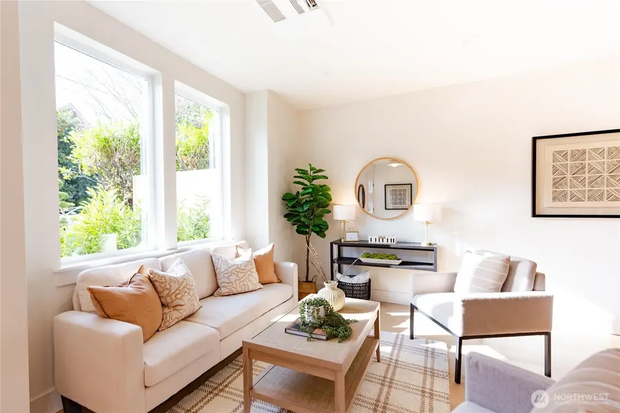 1530 25th Ave, Seattle, WA 98122 - #3