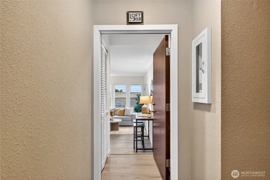 6547 42nd Avenue Sw #303, Seattle, WA 98136 - #3