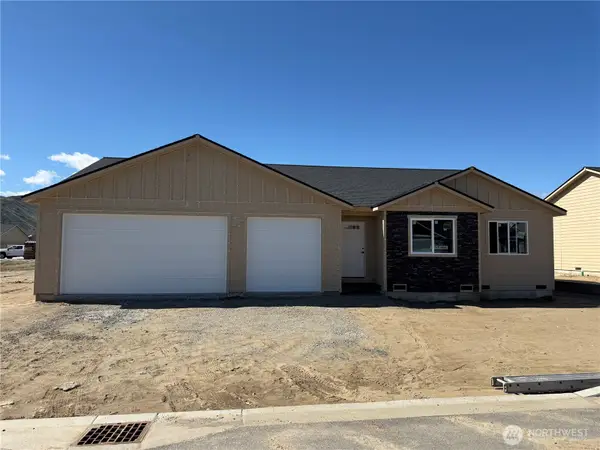 325 Emma Drive, Wenatchee, WA 98801
