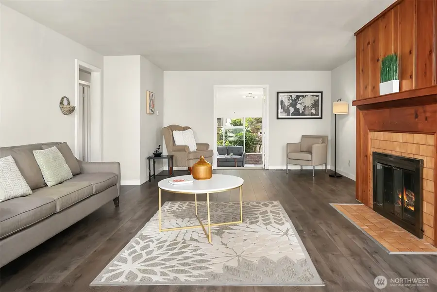 321 6th Avenue S, Kirkland, WA 98033 - #2