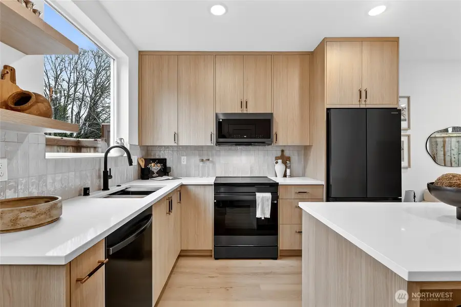 11013 Goodwin Way Ne, Seattle, WA 98125 - #2