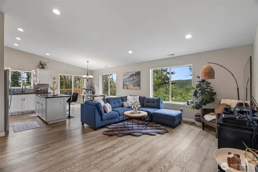 144 Loop Road, Centralia, WA 98531 - #3