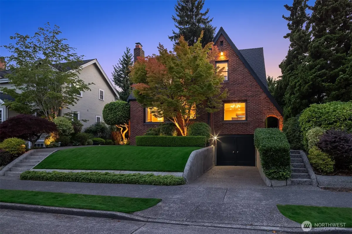 4737 46th Avenue Ne, Seattle, WA 98105 - #1