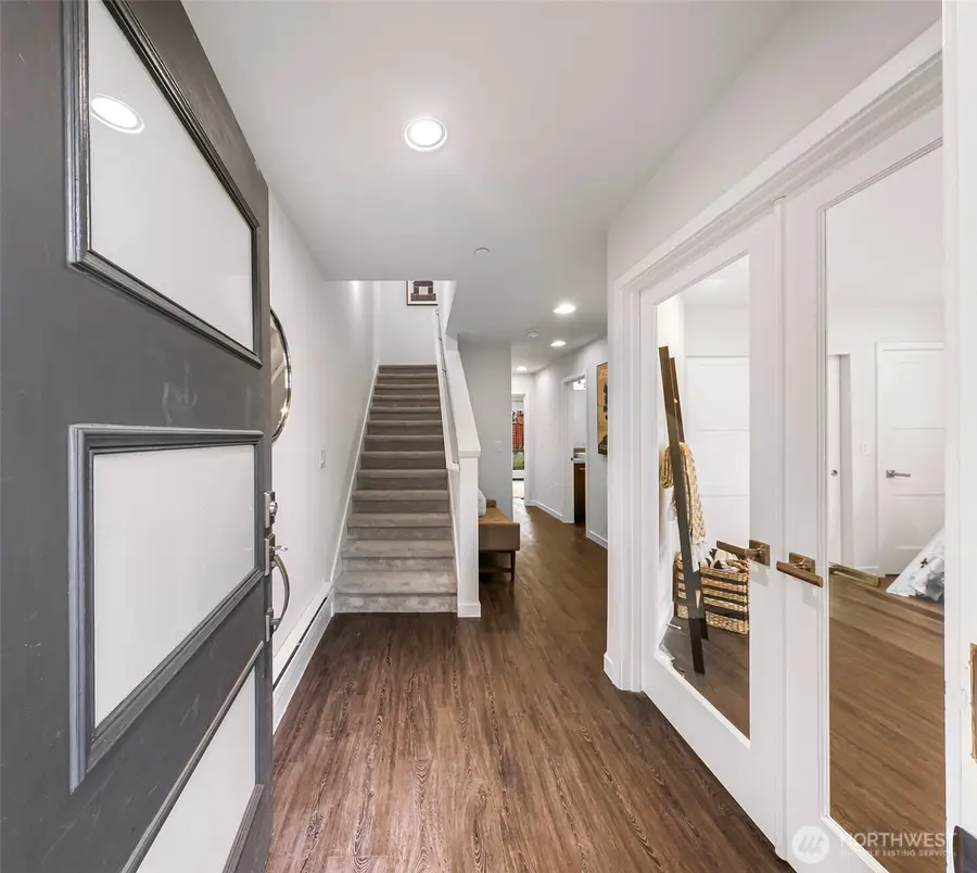 6522 32nd Avenue Ne, Seattle, WA 98115 - #2