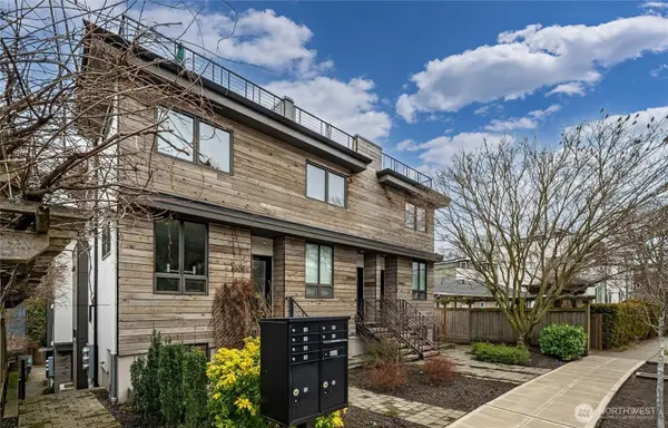 3310 W Government Way #A, Seattle, WA 98199