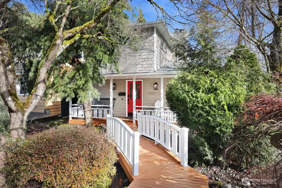 7302 33rd Avenue Ne, Seattle, WA 98115 - #2
