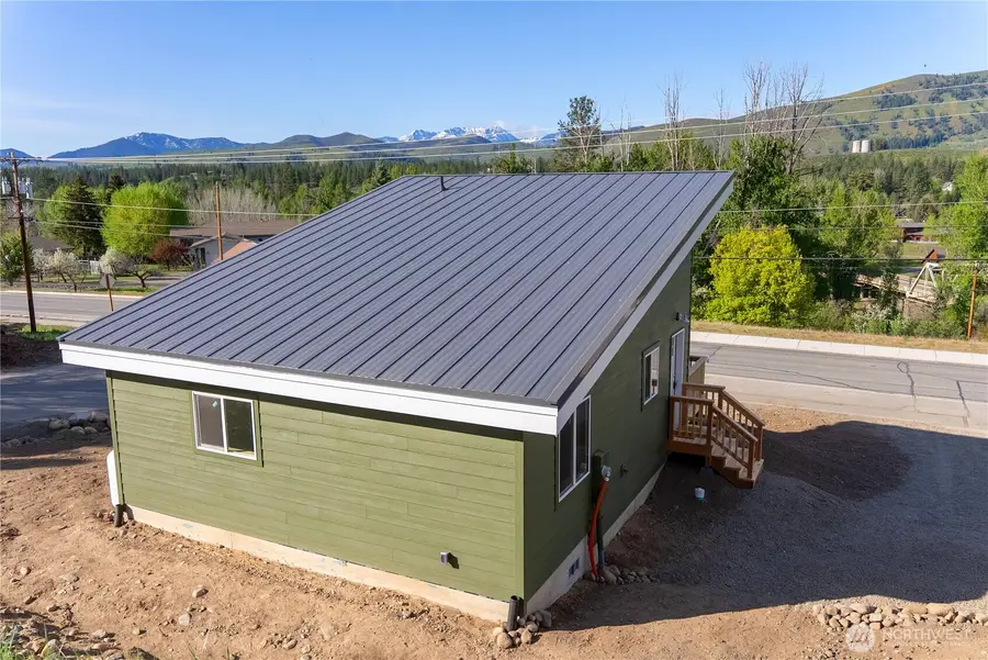 428 Castle Avenue, Winthrop, WA 98862 - #2