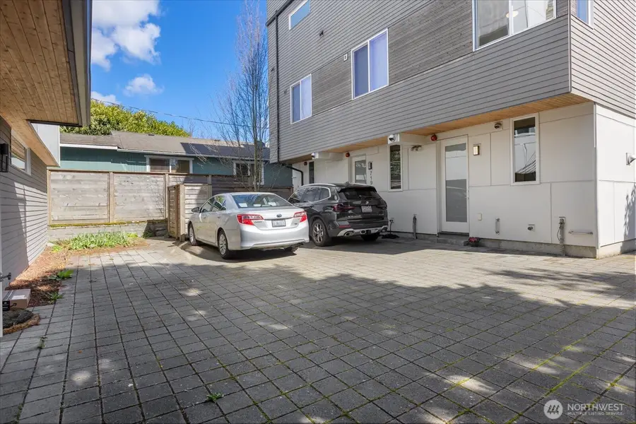 721 24th Avenue S, Seattle, WA 98144 - #3