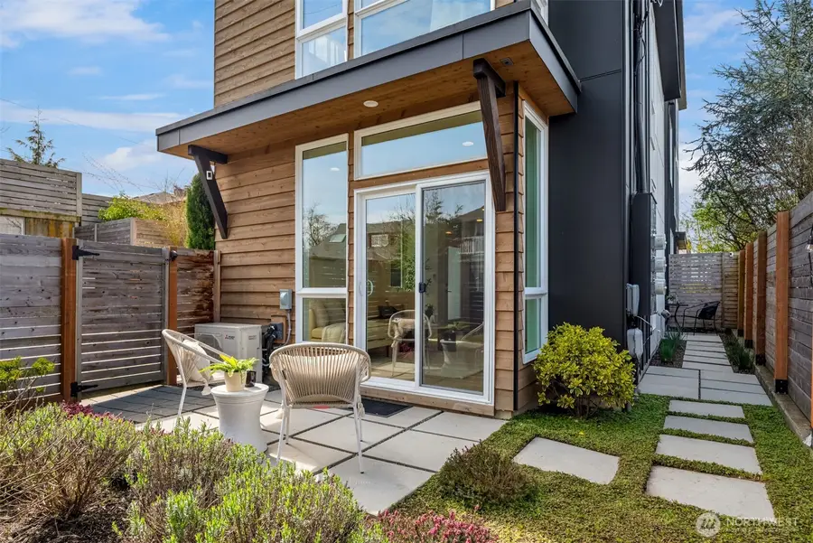 6710 36th Avenue Sw #B, Seattle, WA 98126 - #2