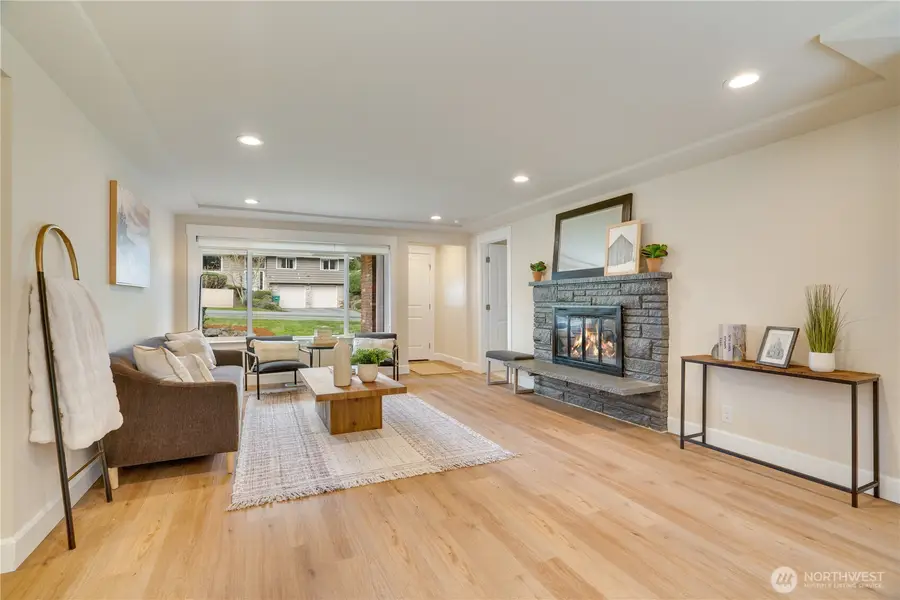 20018 Meridian Place N, Shoreline, WA 98133 - #3