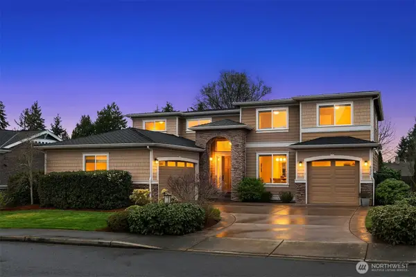 632 SW 185th St, Normandy Park, WA 98166