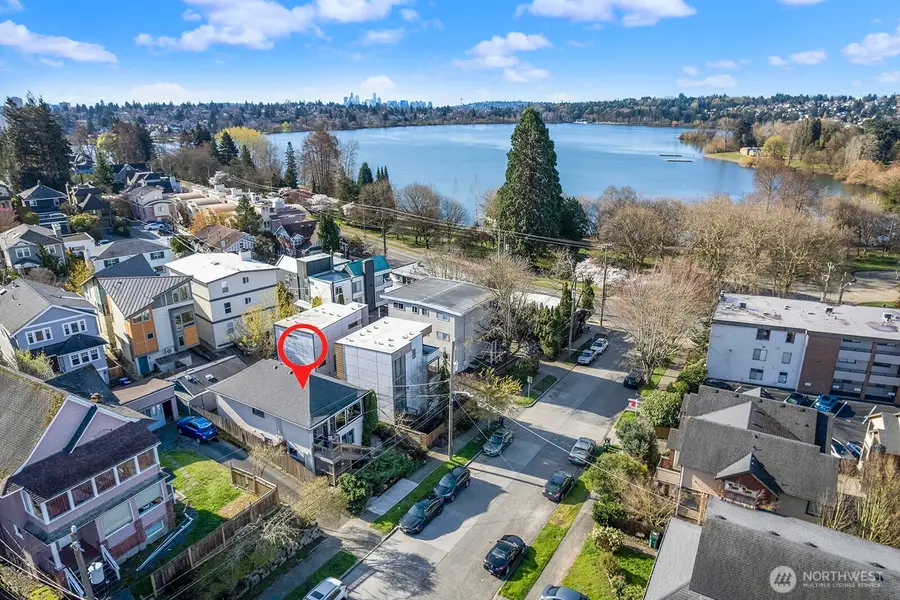 7818 Stroud Avenue N, Seattle, WA 98103 - #2