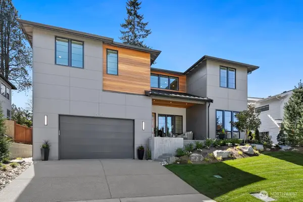 15045 SE 45th Place, Bellevue, WA 98006