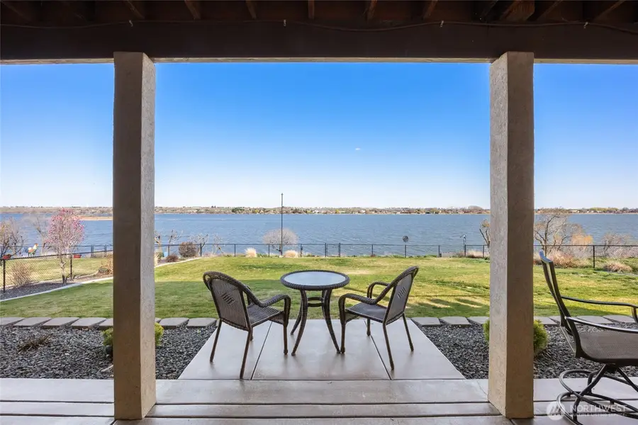 4065 NE Edwards Drive, Moses Lake, WA 98837 - #2