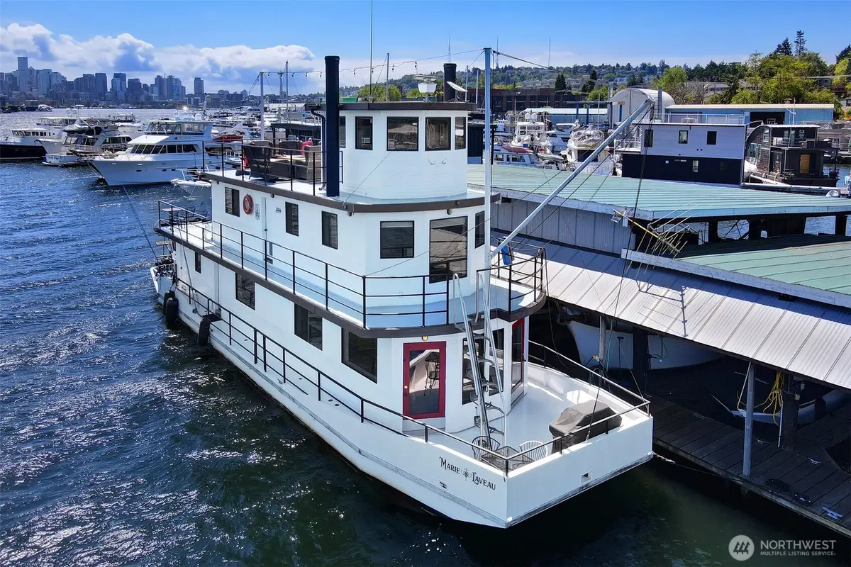 2401 N Northlake Way #B13, Seattle, WA 98103 - #1