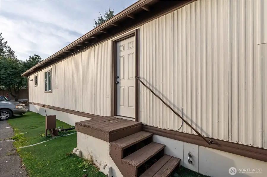 24415 64th Avenue S #2, Kent, WA 98032 - #2