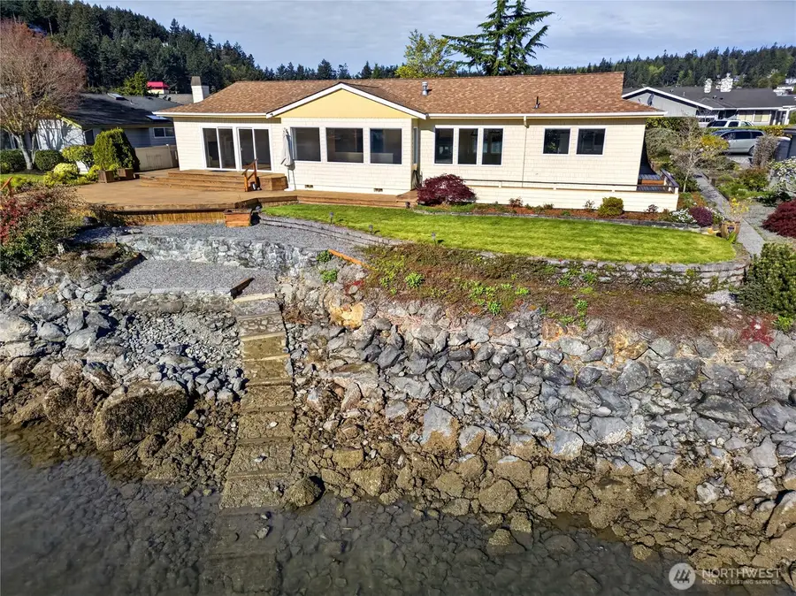 811 Shoshone Dr, La Conner, WA 98257 - #2
