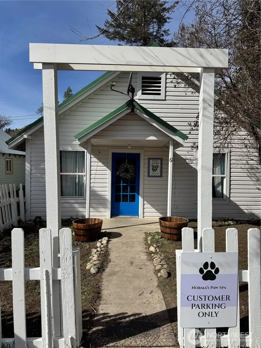 61 N Kean Street, Republic, WA 99166 - #2