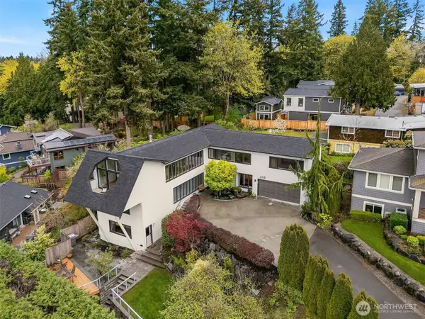 208 19th Avenue, Kirkland, WA 98033