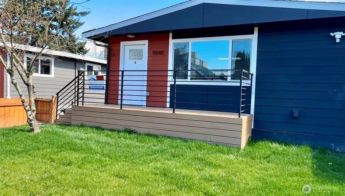 9040 17th Avenue Sw, Seattle, WA 98106 - #1