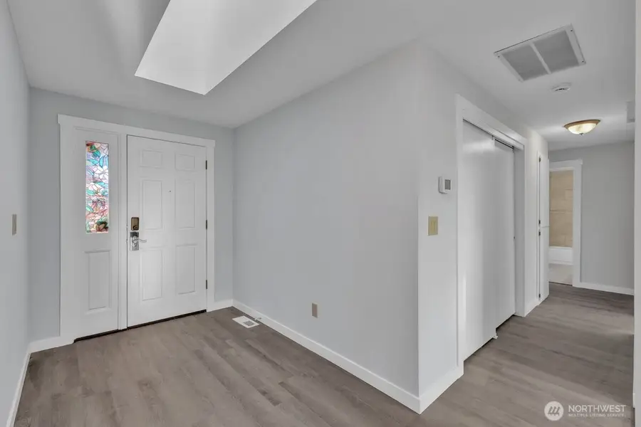 701 21st Street Se, Puyallup, WA 98372 - #2