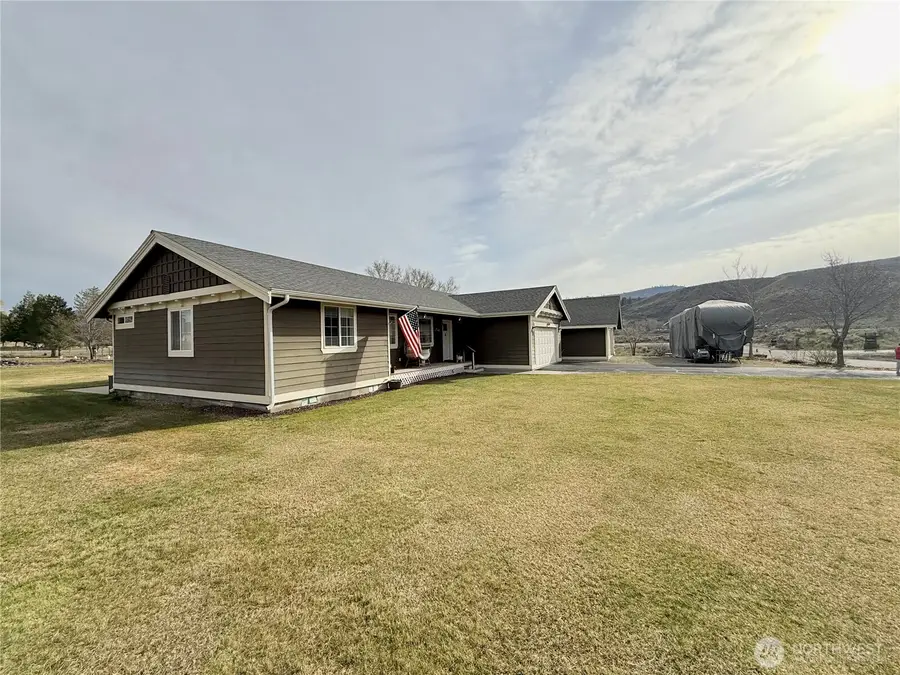4 River Overlook Street, Omak, WA 98841 - #2