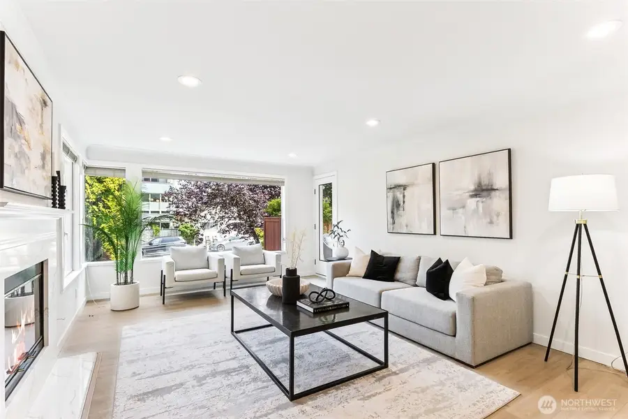 1613 California Avenue Sw #101, Seattle, WA 98116 - #3