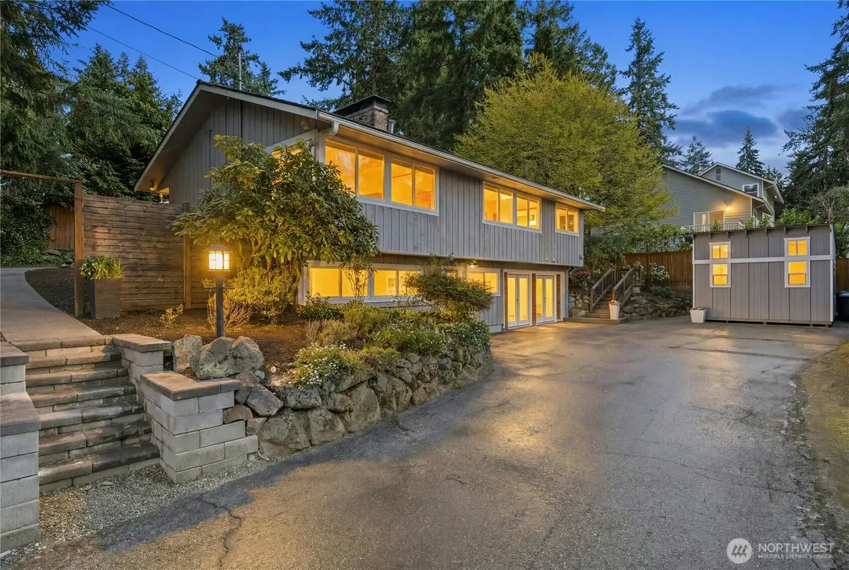 3016 106th Avenue Se, Bellevue, WA 98004 - #1