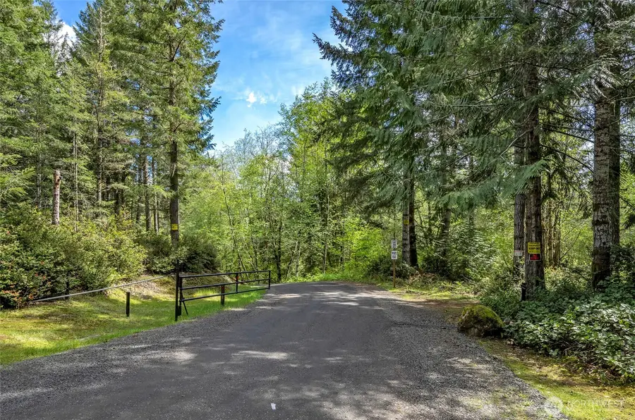 770 E April Avenue, Grapeview, WA 98546 - #3