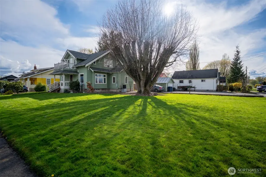 517 Lawson Street, Sumas, WA 98295 - #3