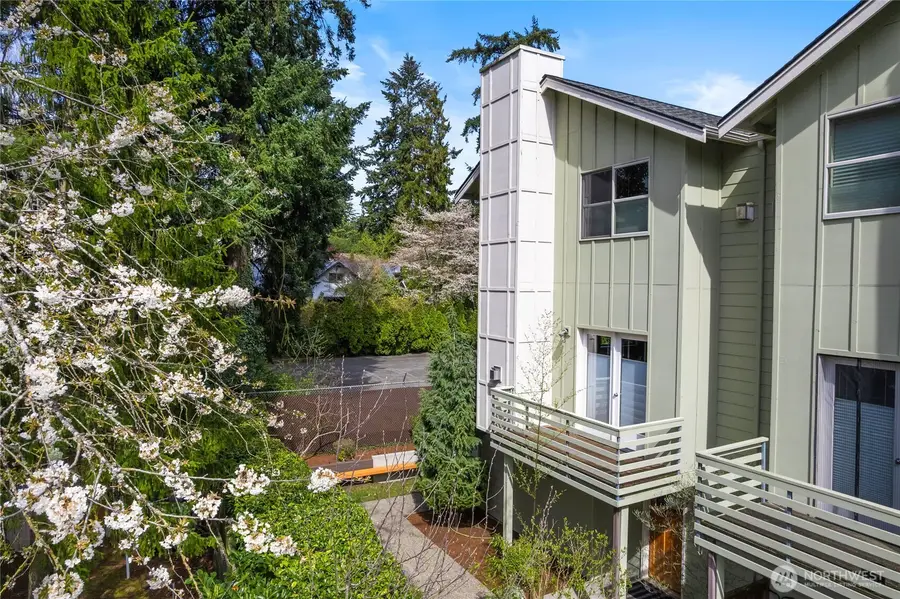 738 N 185th Street, Shoreline, WA 98133 - #2