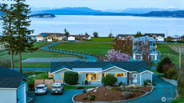 1387 Scenic Heights Road, Oak Harbor, WA 98277