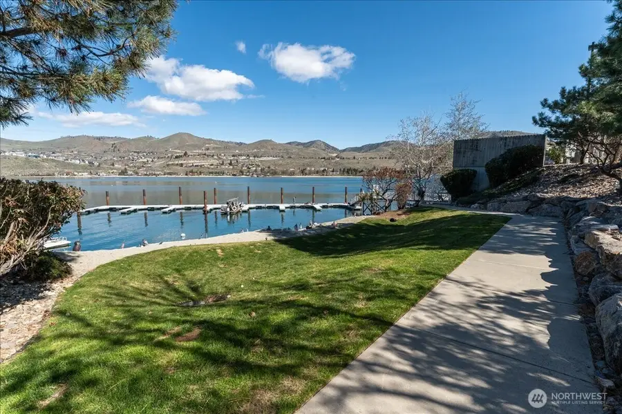 1120 W Woodin Avenue #3, Chelan, WA 98816 - #2