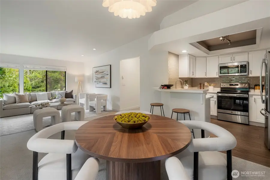 1336 Bellevue Way Ne #4, Bellevue, WA 98004 - #3