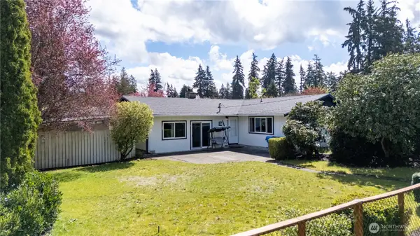 12001 107th Avenue Ct E, Puyallup, WA 98374