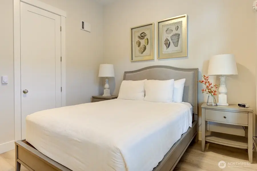 204 Market Street #B, Pacific Beach, WA 98571 - #3