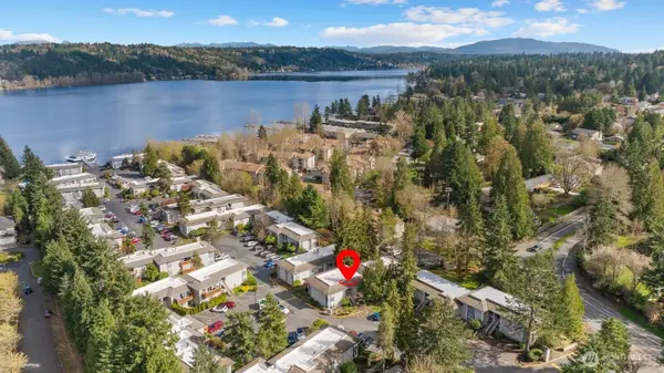 17203 NE 45th Street #46, Redmond, WA 98052