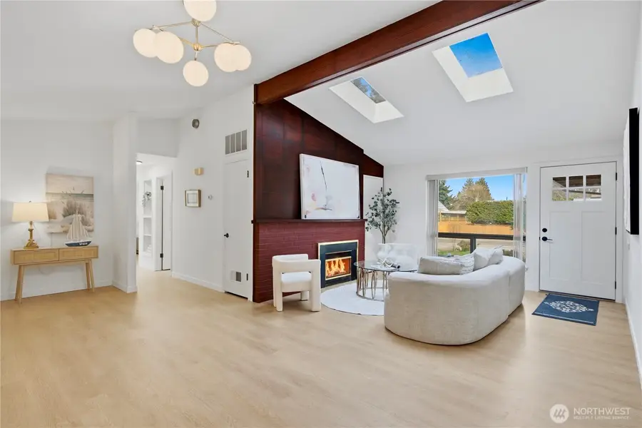 527 N 200th Street, Shoreline, WA 98133 - #2