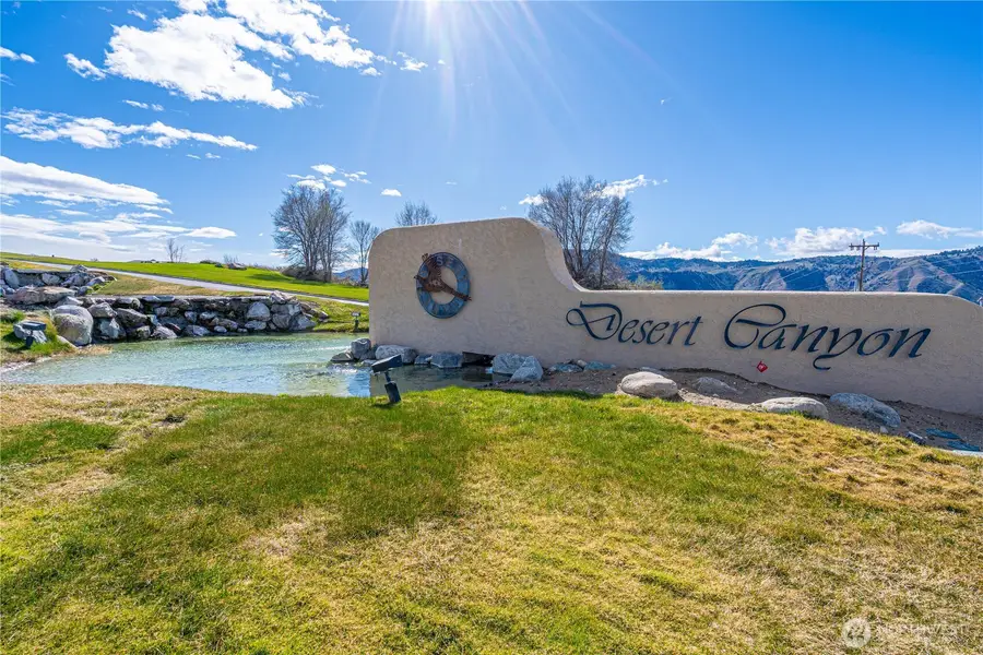 123 Red Hawk Dr, Orondo, WA 98843 - #2