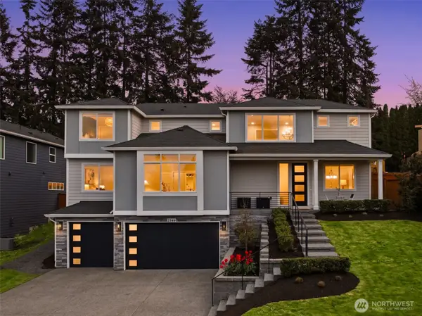 2944 215th Place Sw, Brier, WA 98036