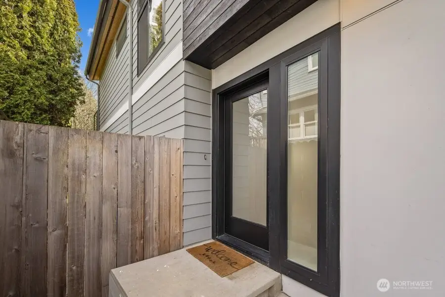 7316 Alonzo Avenue Nw, Seattle, WA 98117 - #2